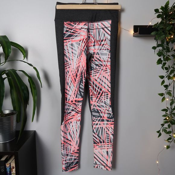 CK Performance Printed High-Waist Cropped Leggings - Picture 5 of 8